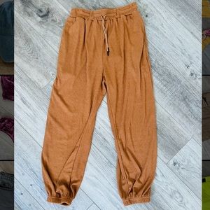 Rust colored jogger - never worn